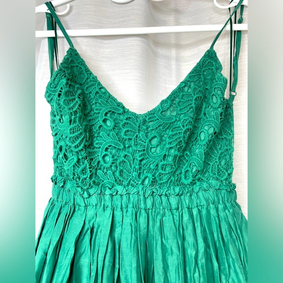 Green Summer Days Maxi Dress - Picture 3 of 8